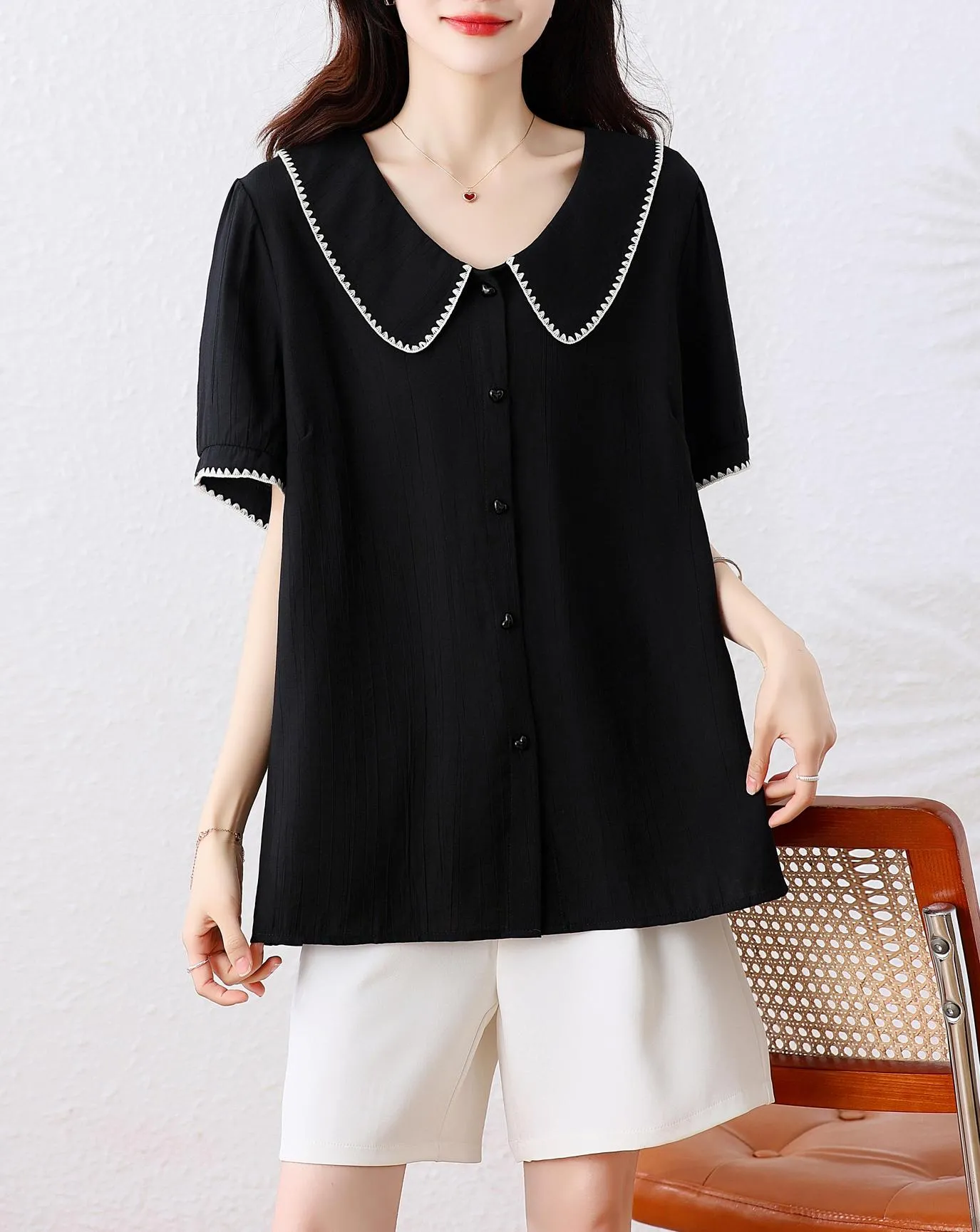 Button-Up Women's Blouse with Slimming Features and Contrast Trim