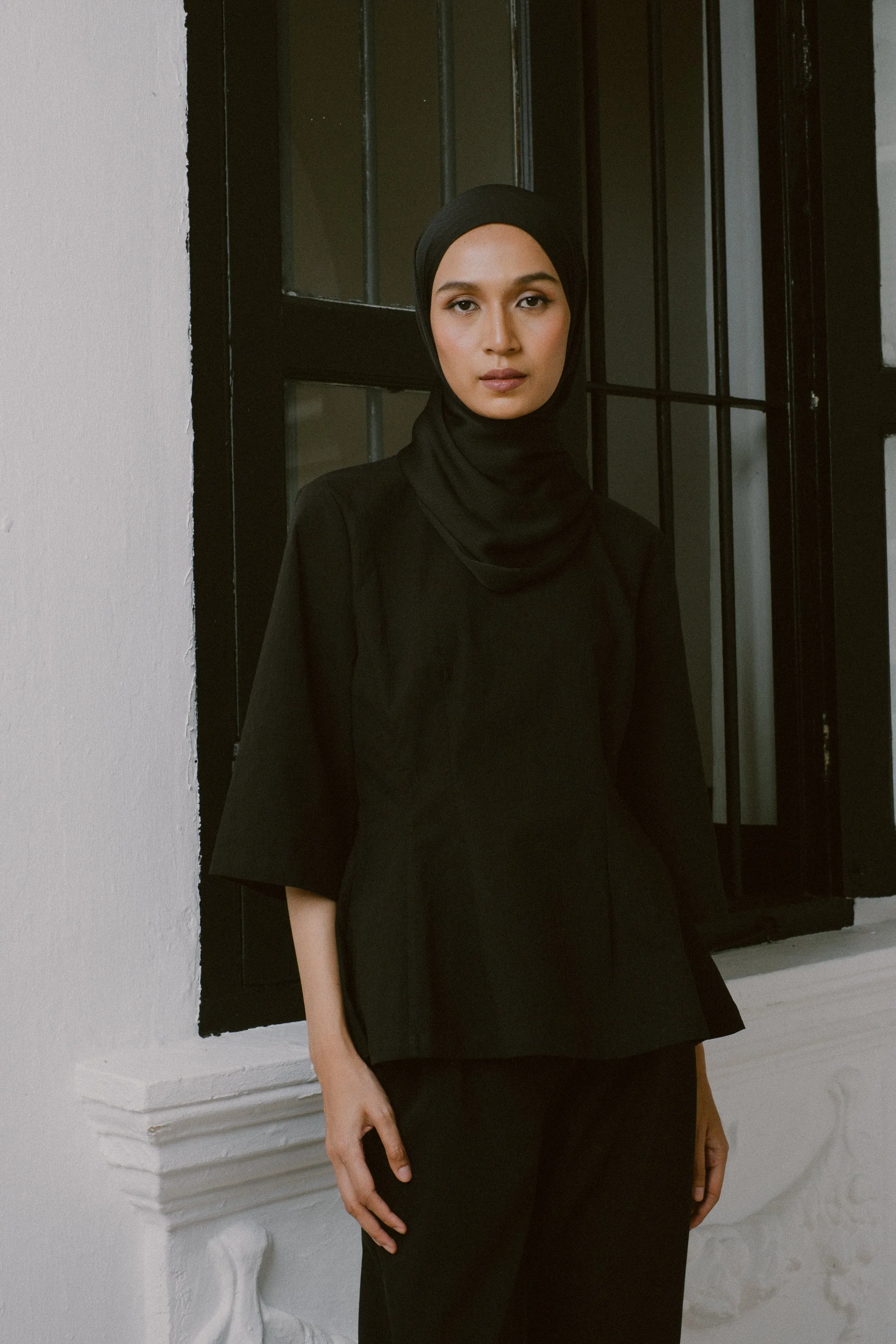 Canvas Waisted Top in Black