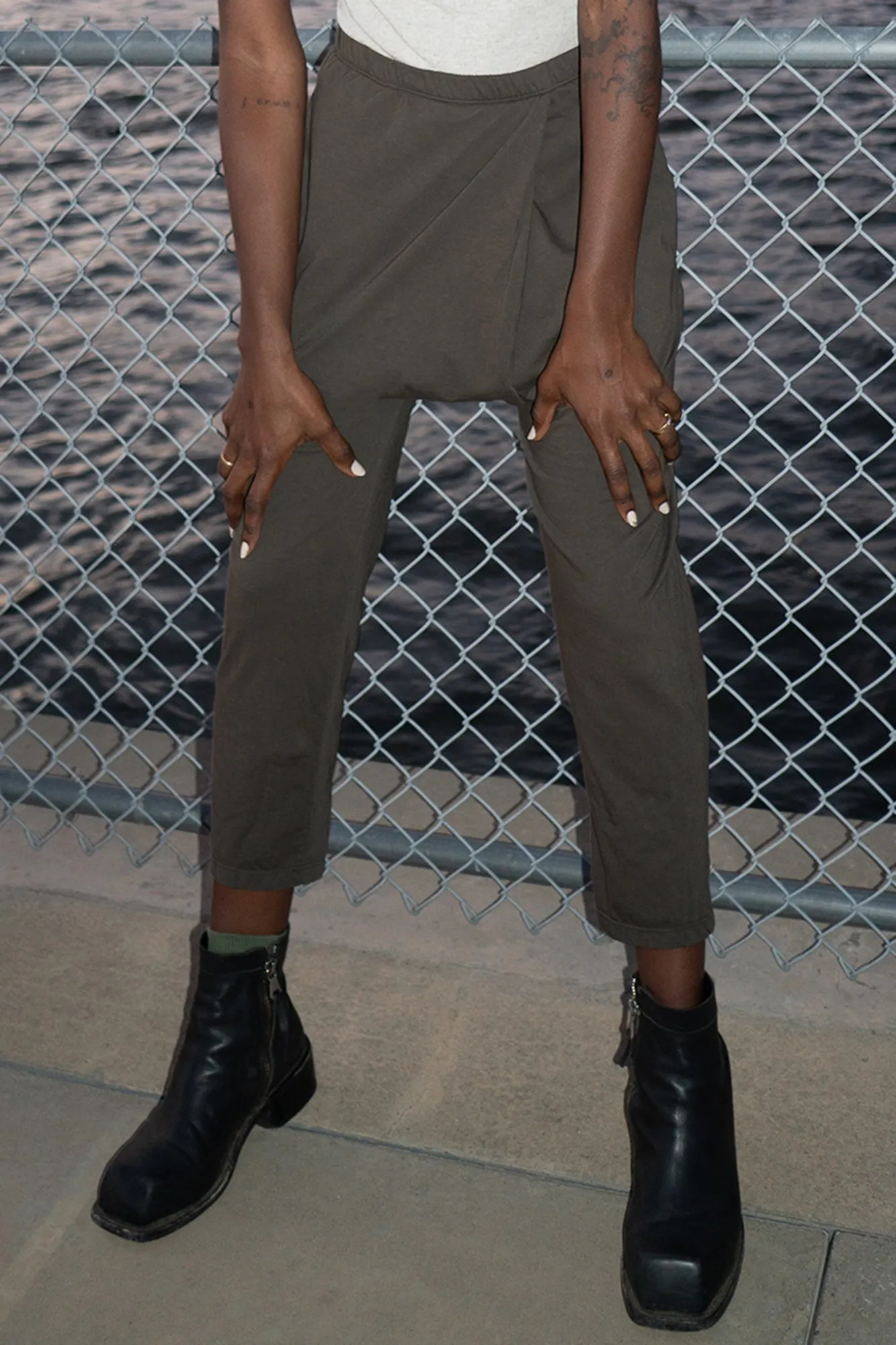 fold pant in felt
