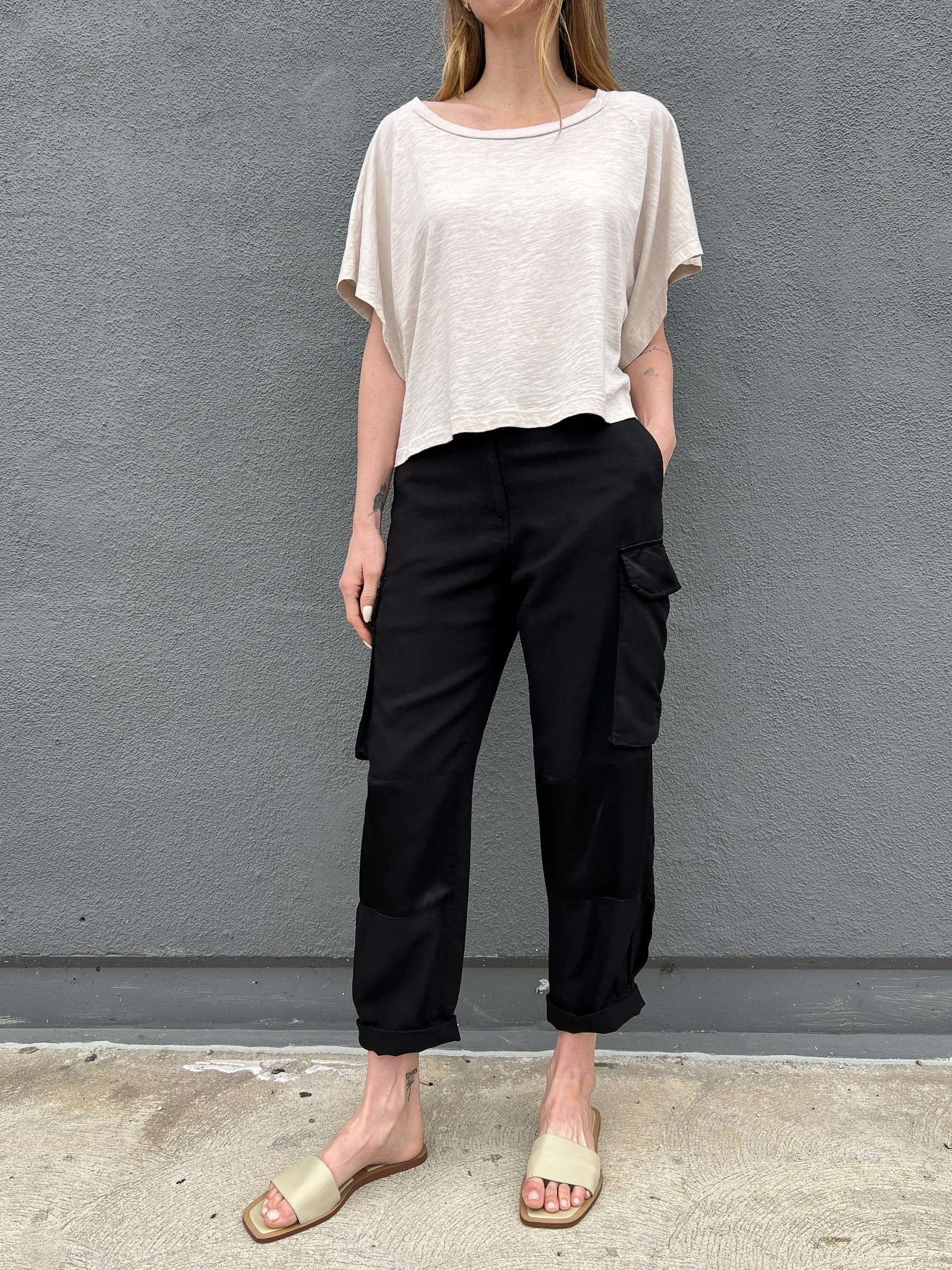 Logan Cargo Pant in Linen - Black