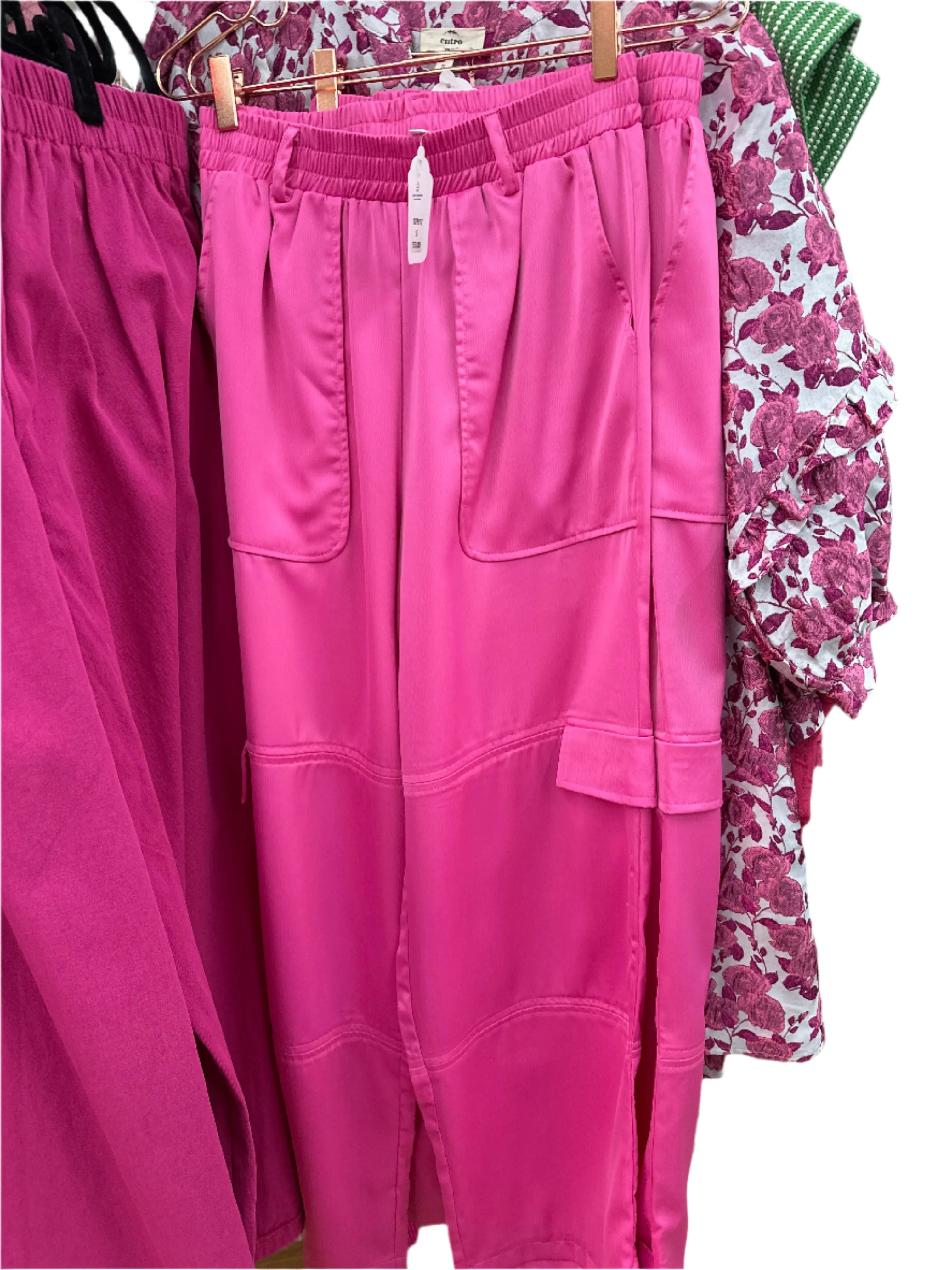 PINK CARGO PANTS