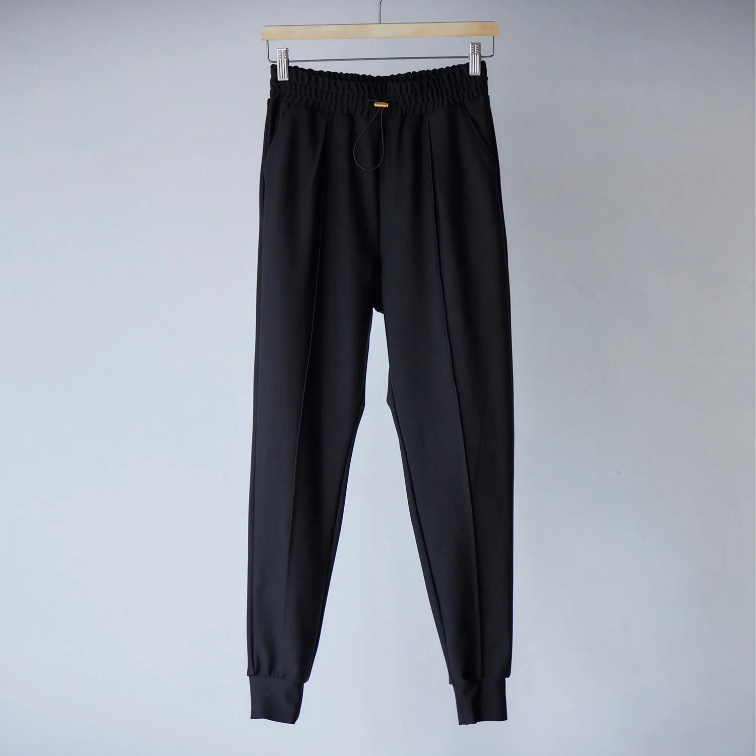 re:I not plus minus | レイノットプラスマイナス　ELASTIC CENTRE SEAM JOGGER PANTS
