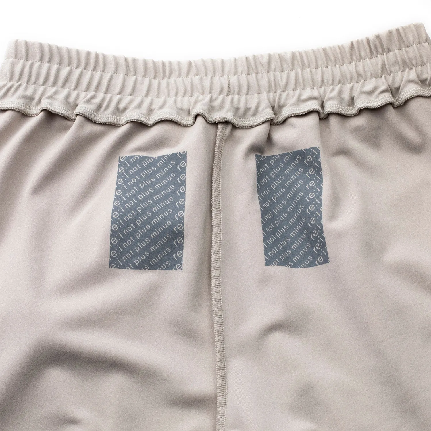 re:I not plus minus | レイノットプラスマイナス　ELASTIC CENTRE SEAM JOGGER PANTS