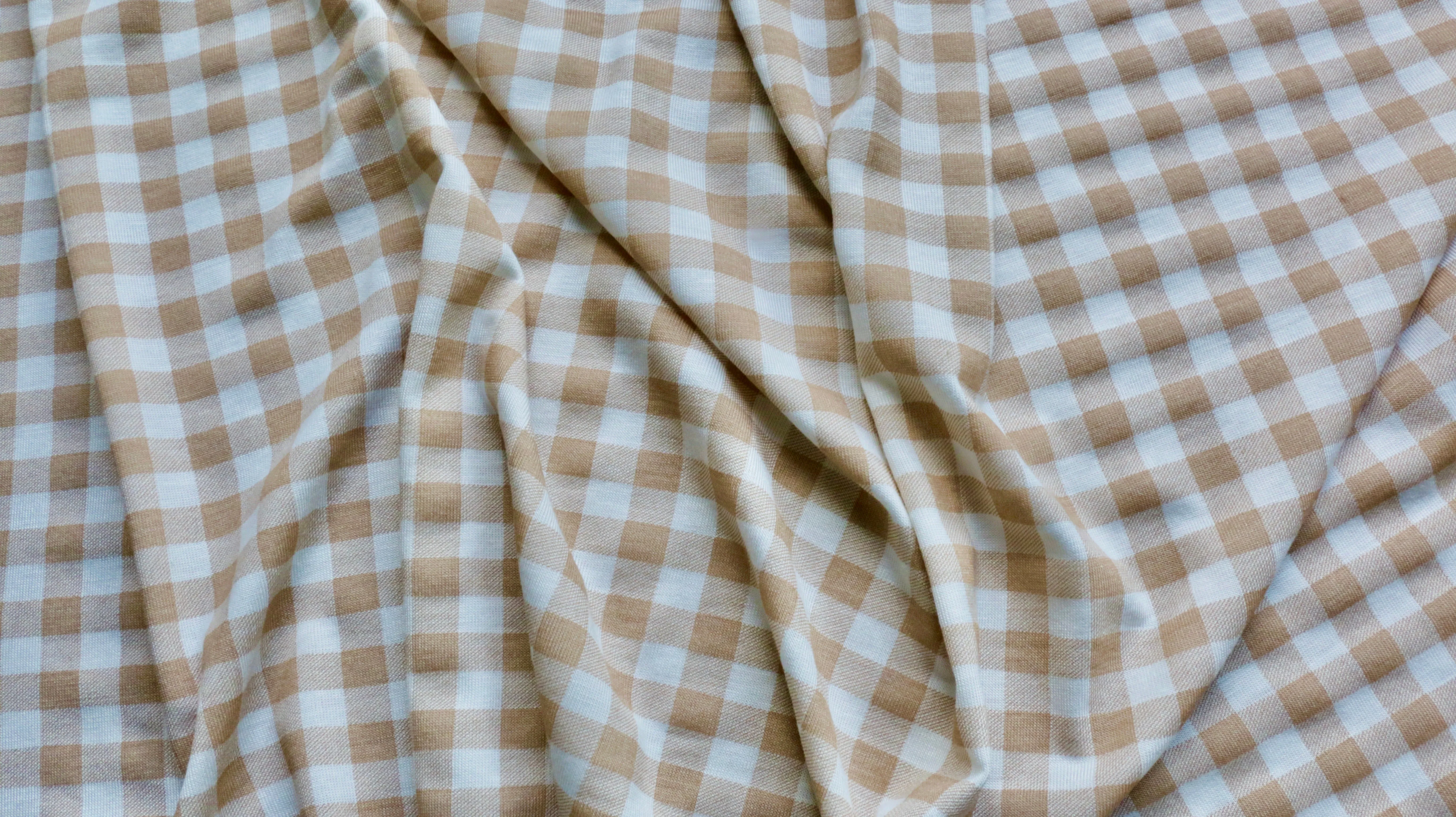 REMNANT  0.65m x 1.50m - VISCOSE JERSEY FABRIC- Gingham design - 2 Way Stretch