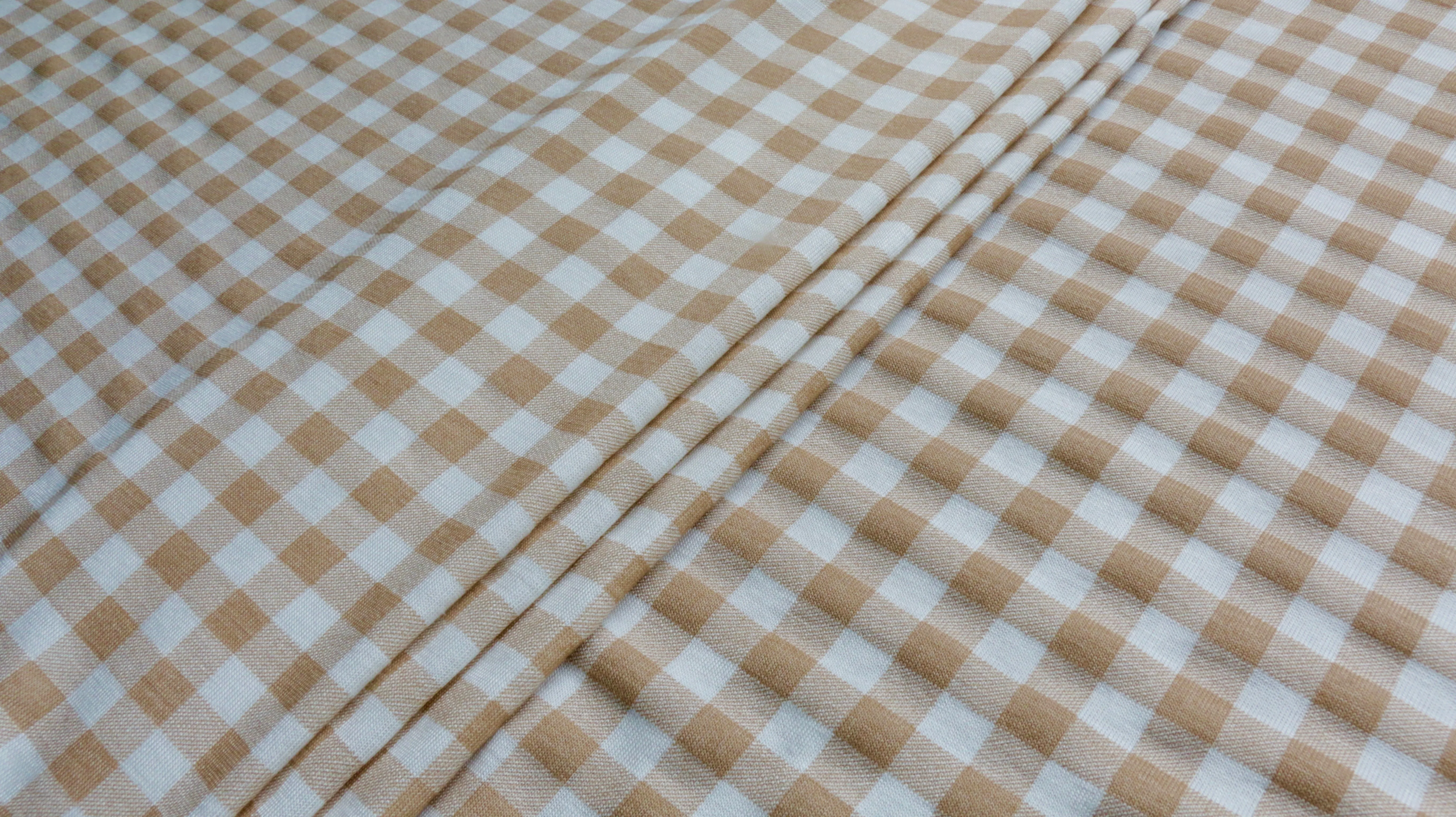 REMNANT  0.65m x 1.50m - VISCOSE JERSEY FABRIC- Gingham design - 2 Way Stretch