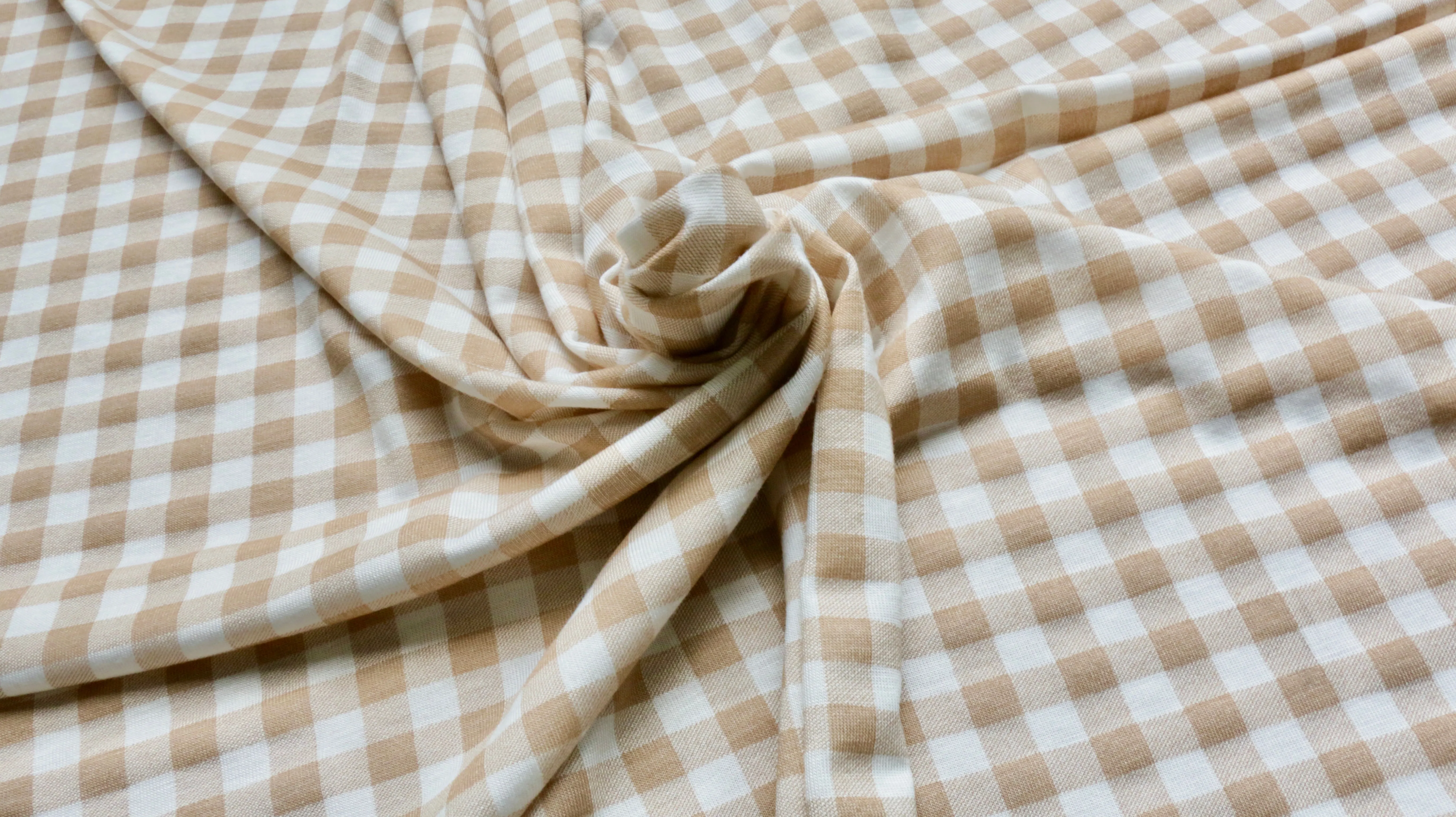 REMNANT  0.65m x 1.50m - VISCOSE JERSEY FABRIC- Gingham design - 2 Way Stretch
