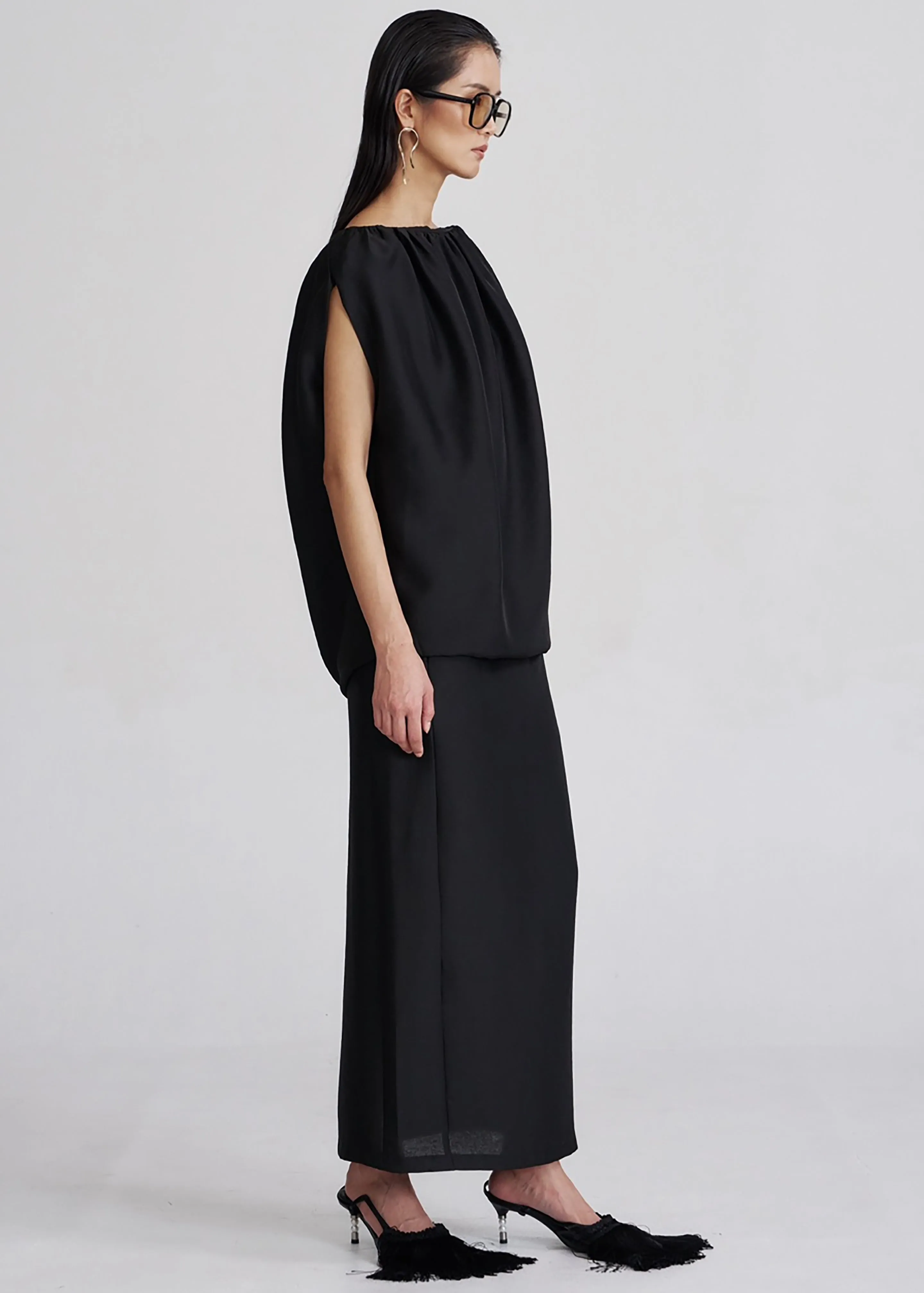 Riona Lustrous Pencil Skirt - Black