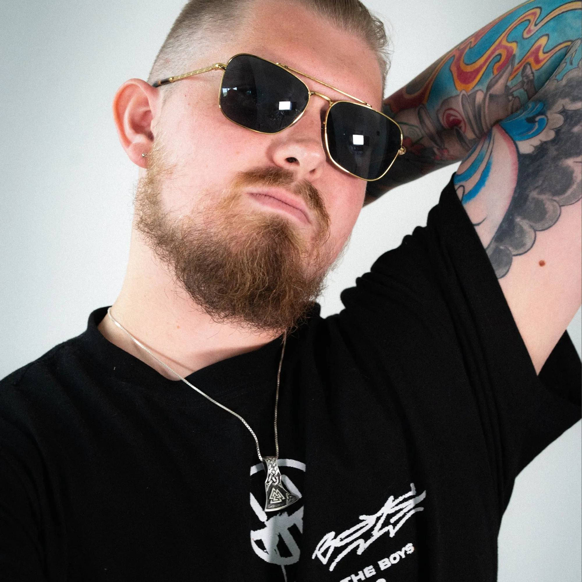 STREET RIOT TEE