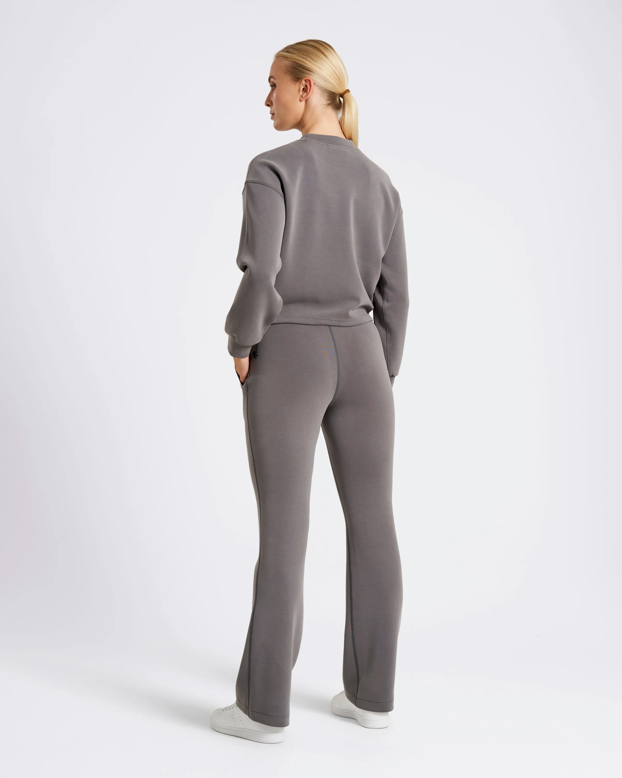 Studio UltraSoft Cropped Crew Steel Grey