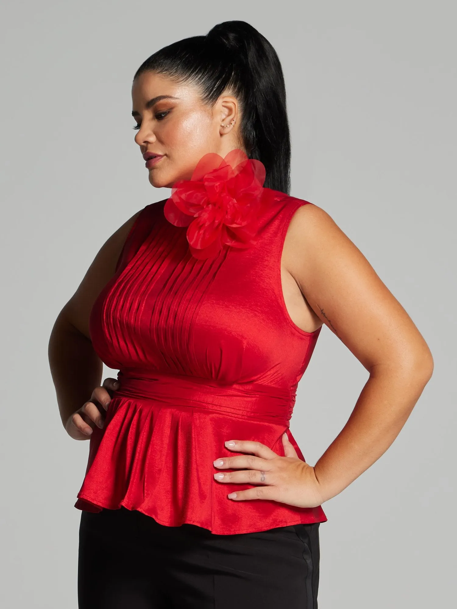 Valeria Flower Brooch Top