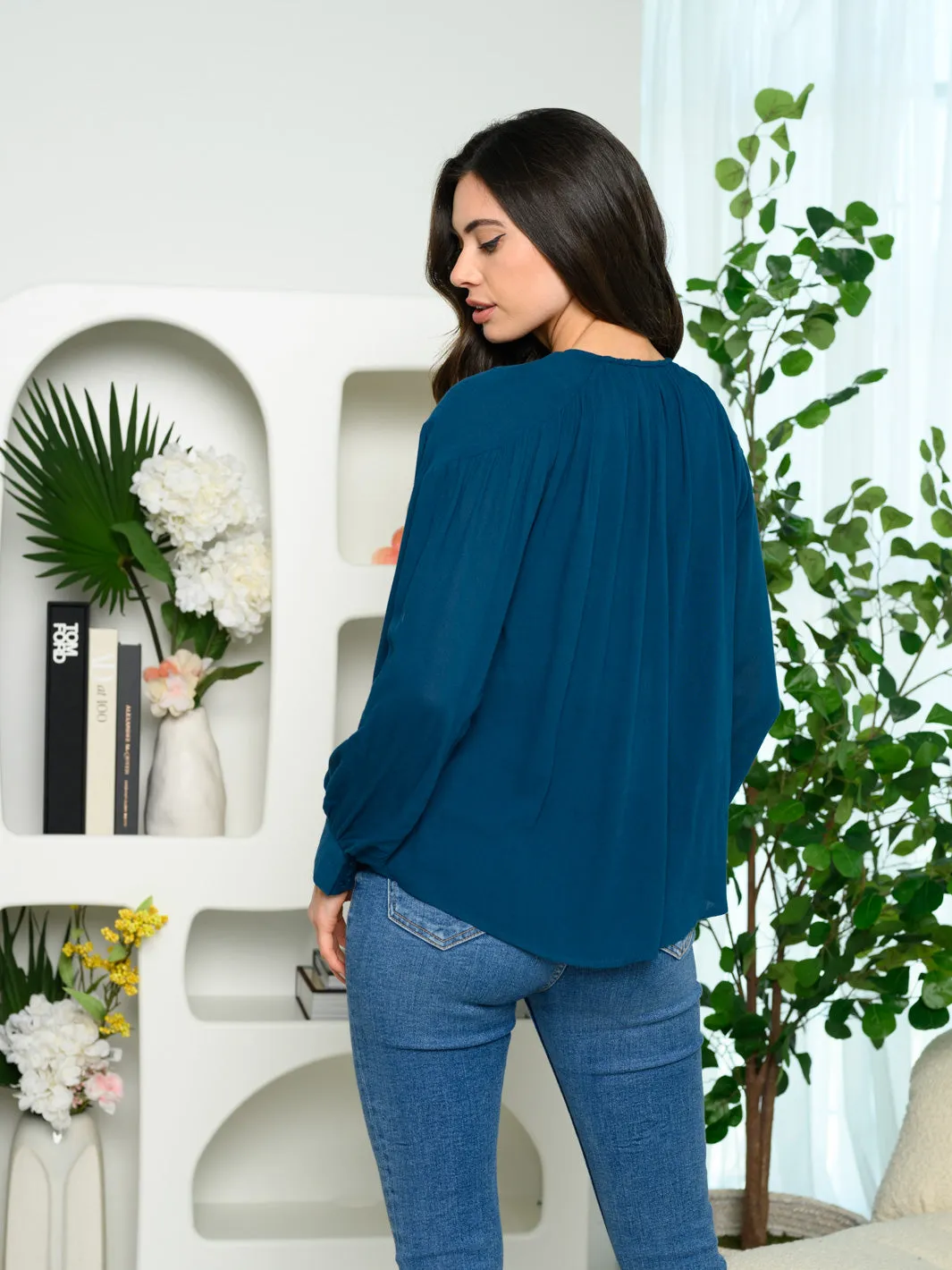 WOMEN'S LONG SLEEVES BUTTON UP TOP